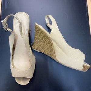 Nine West Platform Wedge Sandals, size 9.5